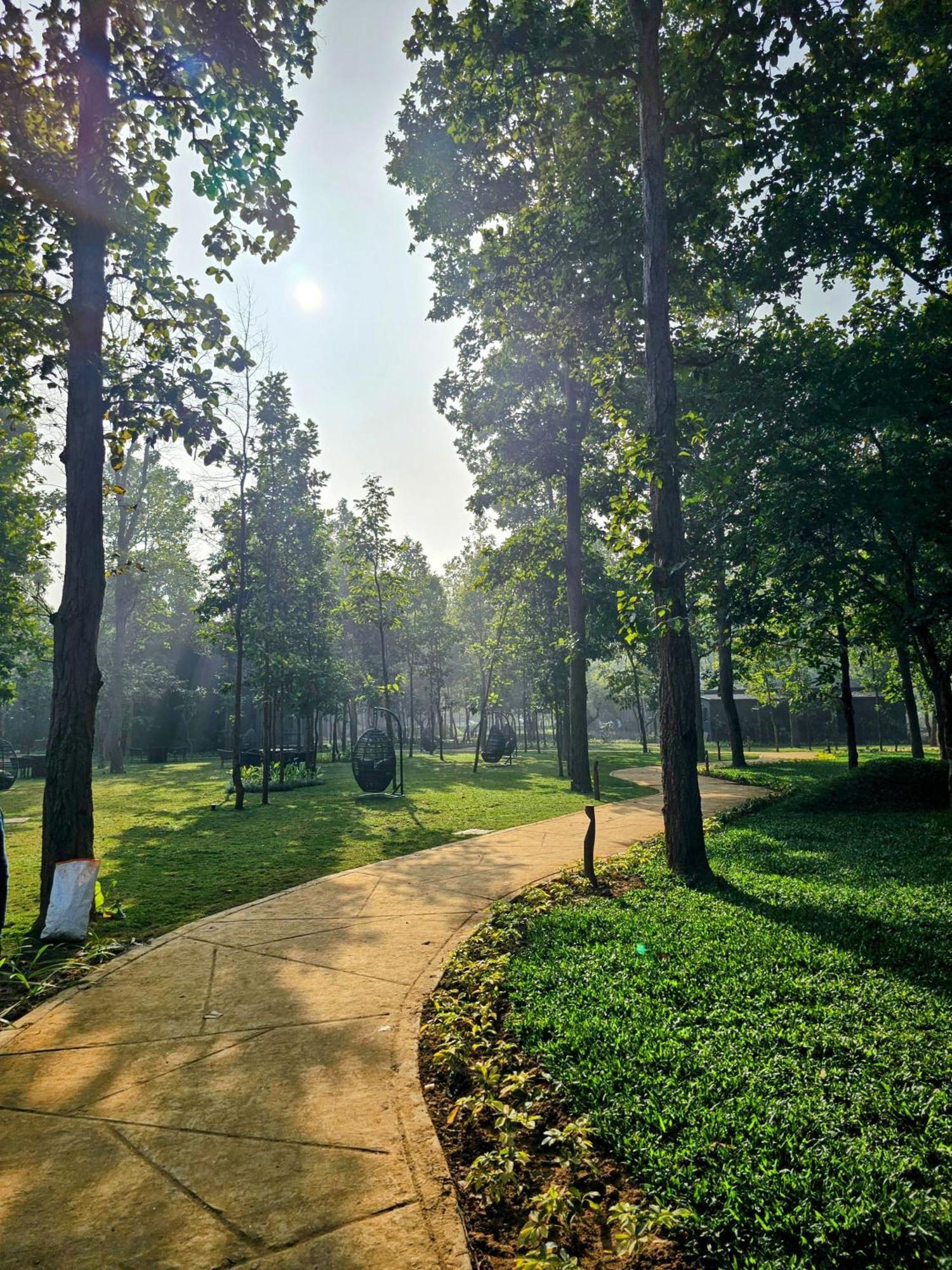 Hotel Sonar Bangla Joypur Forest Buitenkant foto
