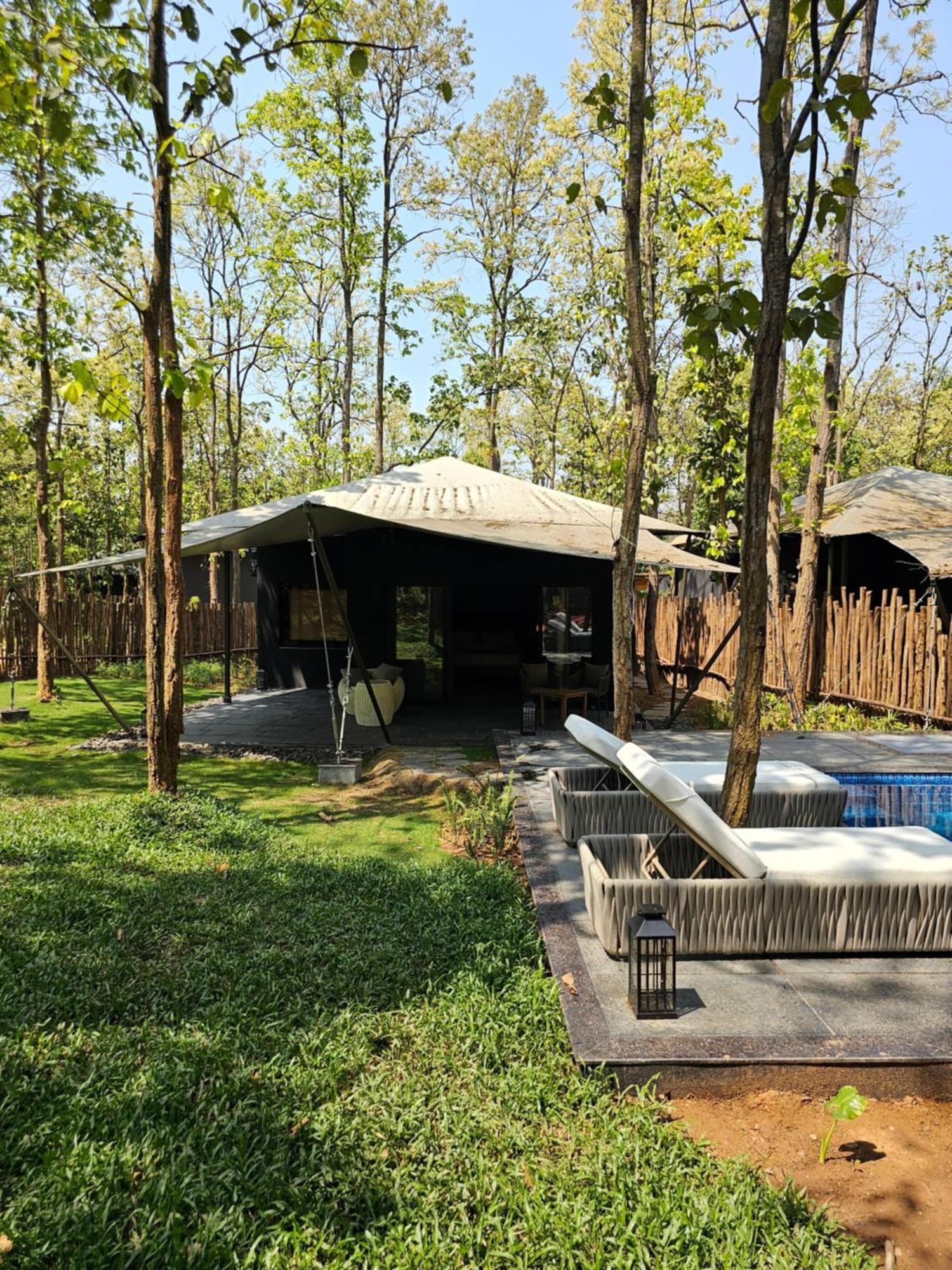 Hotel Sonar Bangla Joypur Forest Buitenkant foto